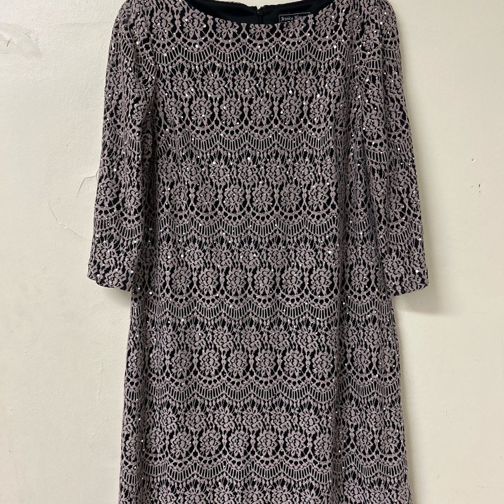 Jessica Howard Cream and Black Sheath‎ Dress with Cuffed 3/4 Sleeves size 16